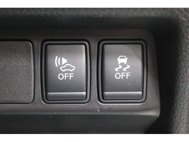 ���S�^�]���T�|�[�g����A�Փ˔�Q�y���u���[�L�@�\�𑕔����Ă���܂��B