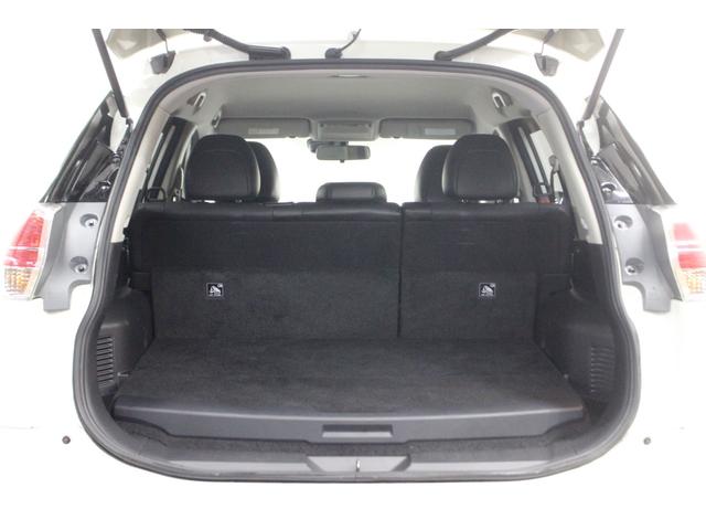 �g�����N�����͂��̂܂܂ł��\���ɍL���ł����A���A�V�[�g��܂��ނƁA�ƂĂ��L���׎������܂��B