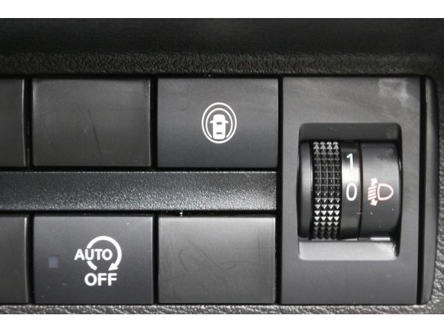 デイズ Ｘ　４ＷＤ　本州仕入車　バックカメラ　スマートキー　プッシュスタート　衝突被害軽減ブレーキ（17枚目）