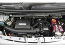 道内車ですが、錆の少ない綺麗なエンジンルームです。