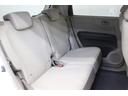 リアシートも綺麗です。