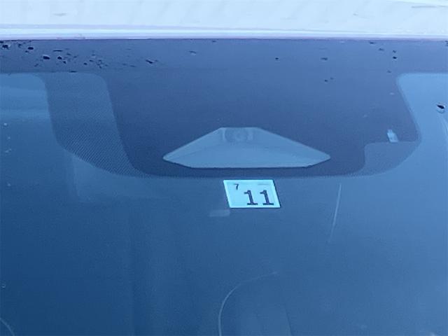 クラウンクロスオーバー Ｇアドバンスド・レザーパッケージ　４ＷＤ　全周囲カメラ　クリアランスソナー　オートクルーズコントロール　レーンアシスト　パワーシート　衝突被害軽減システム　ナビ　ＴＶ　オートマチックハイビーム　オートライト　ＬＥＤヘッドランプ（5枚目）