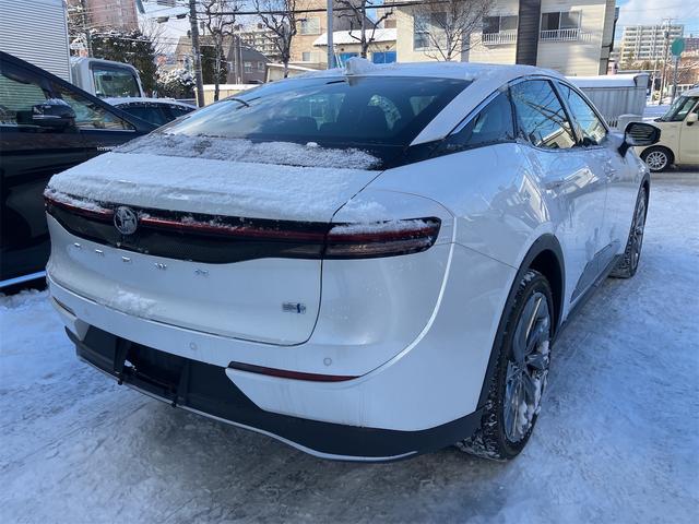 クラウンクロスオーバー Ｇアドバンスド・レザーパッケージ　４ＷＤ　全周囲カメラ　クリアランスソナー　オートクルーズコントロール　レーンアシスト　パワーシート　衝突被害軽減システム　ナビ　ＴＶ　オートマチックハイビーム　オートライト　ＬＥＤヘッドランプ（10枚目）