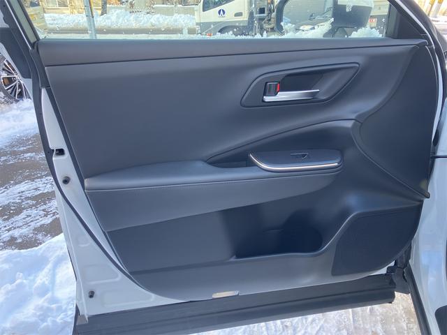 クラウンクロスオーバー Ｇアドバンスド・レザーパッケージ　４ＷＤ　全周囲カメラ　クリアランスソナー　オートクルーズコントロール　レーンアシスト　パワーシート　衝突被害軽減システム　ナビ　ＴＶ　オートマチックハイビーム　オートライト　ＬＥＤヘッドランプ（15枚目）