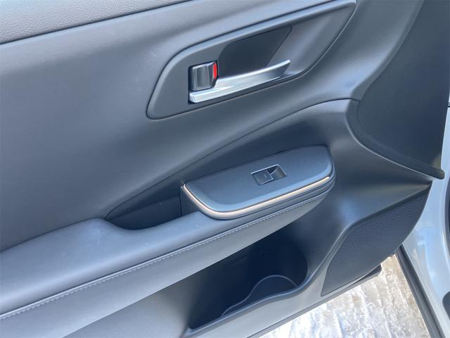 クラウンクロスオーバー Ｇアドバンスド・レザーパッケージ　４ＷＤ　全周囲カメラ　クリアランスソナー　オートクルーズコントロール　レーンアシスト　パワーシート　衝突被害軽減システム　ナビ　ＴＶ　オートマチックハイビーム　オートライト　ＬＥＤヘッドランプ（16枚目）