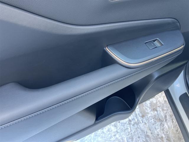 クラウンクロスオーバー Ｇアドバンスド・レザーパッケージ　４ＷＤ　全周囲カメラ　クリアランスソナー　オートクルーズコントロール　レーンアシスト　パワーシート　衝突被害軽減システム　ナビ　ＴＶ　オートマチックハイビーム　オートライト　ＬＥＤヘッドランプ（25枚目）