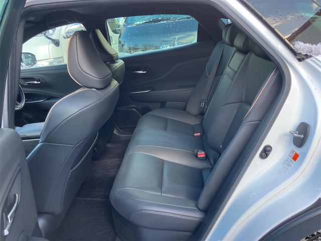 クラウンクロスオーバー Ｇアドバンスド・レザーパッケージ　４ＷＤ　全周囲カメラ　クリアランスソナー　オートクルーズコントロール　レーンアシスト　パワーシート　衝突被害軽減システム　ナビ　ＴＶ　オートマチックハイビーム　オートライト　ＬＥＤヘッドランプ（27枚目）