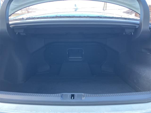 クラウンクロスオーバー Ｇアドバンスド・レザーパッケージ　４ＷＤ　全周囲カメラ　クリアランスソナー　オートクルーズコントロール　レーンアシスト　パワーシート　衝突被害軽減システム　ナビ　ＴＶ　オートマチックハイビーム　オートライト　ＬＥＤヘッドランプ（33枚目）