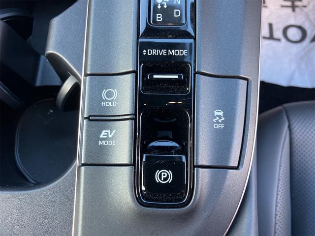 クラウンクロスオーバー Ｇアドバンスド・レザーパッケージ　４ＷＤ　全周囲カメラ　クリアランスソナー　オートクルーズコントロール　レーンアシスト　パワーシート　衝突被害軽減システム　ナビ　ＴＶ　オートマチックハイビーム　オートライト　ＬＥＤヘッドランプ（56枚目）