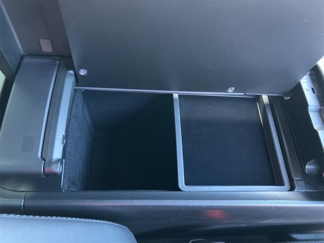 クラウンクロスオーバー Ｇアドバンスド・レザーパッケージ　４ＷＤ　全周囲カメラ　クリアランスソナー　オートクルーズコントロール　レーンアシスト　パワーシート　衝突被害軽減システム　ナビ　ＴＶ　オートマチックハイビーム　オートライト　ＬＥＤヘッドランプ（68枚目）