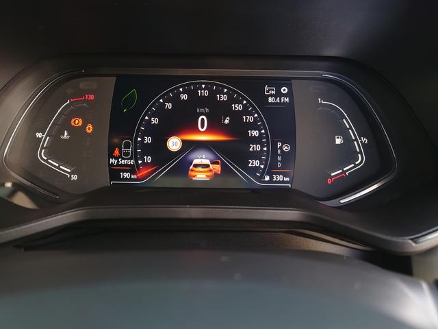 ルーテシア インテンス インテンス 当社元デモカー スタッドレスタイヤ アルミホイール ルノーカードケース リアカメラ LEDヘッドライト アンビエントライト(7枚目)