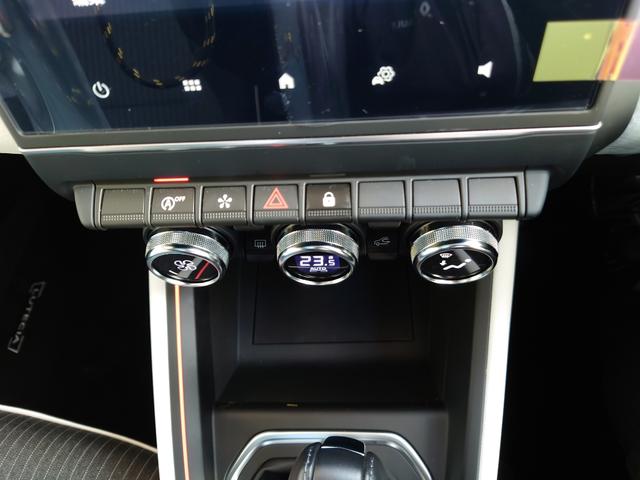 ルーテシア インテンス インテンス 当社元デモカー スタッドレスタイヤ アルミホイール ルノーカードケース リアカメラ LEDヘッドライト アンビエントライト(12枚目)