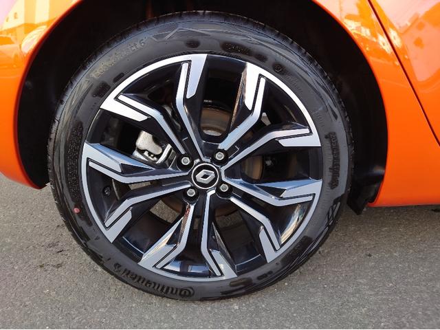 ルーテシア インテンス インテンス 当社元デモカー スタッドレスタイヤ アルミホイール ルノーカードケース リアカメラ LEDヘッドライト アンビエントライト(30枚目)