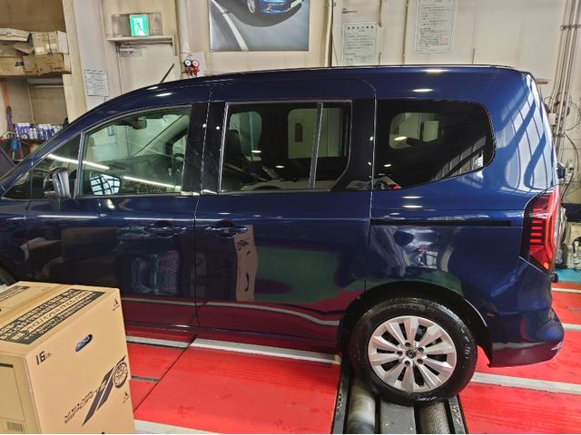 カングー インテンス インテンス デモカーアップ フロントグリルトリコロール トリコロールエンブレム エンスー本革キーケース バックドアシステムポケット フロントシリコンワイパーセット スタッドレスタイヤ スチールホイール(5枚目)