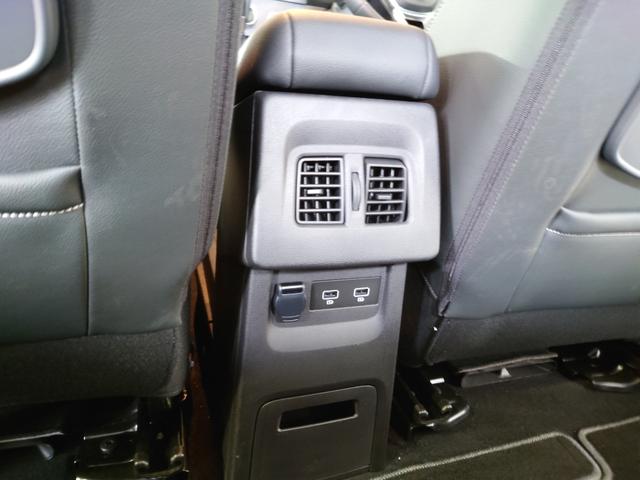 カングー インテンス インテンス デモカーアップ フロントグリルトリコロール トリコロールエンブレム エンスー本革キーケース バックドアシステムポケット フロントシリコンワイパーセット スタッドレスタイヤ スチールホイール(17枚目)