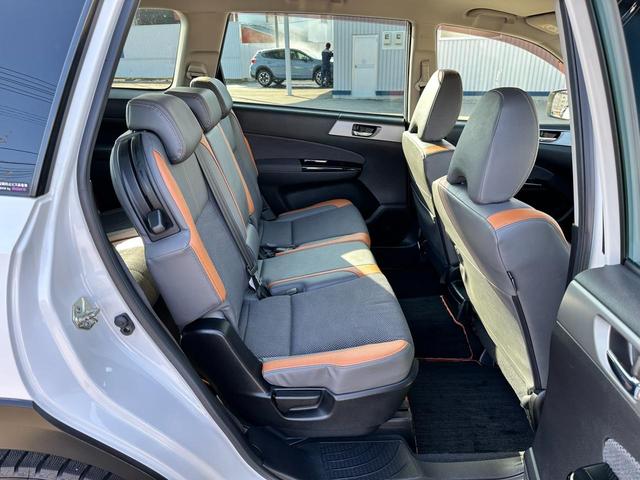 エクシーガクロスオーバー7 Active Style EyeSight搭載車 ワンオーナー カロッツェリア7インチ楽ナビ Bluetooth接続 USBオーディオ接続 リヤビューカメラ ETC 3列シート シートヒーター ルーフレール(14枚目)