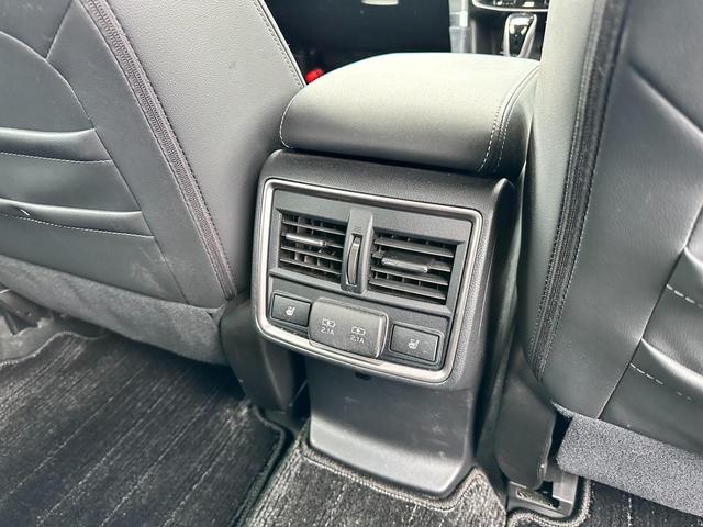 フォレスター SPORT EyeSight搭載車 ワンオーナー パナソニック8インチビルトインナビ Bluetooth接続 USBオーディオ接続 リヤエンターテイメント リヤビューカメラ ETC2.0 ドライブレコーダー パワーリヤゲート(24枚目)