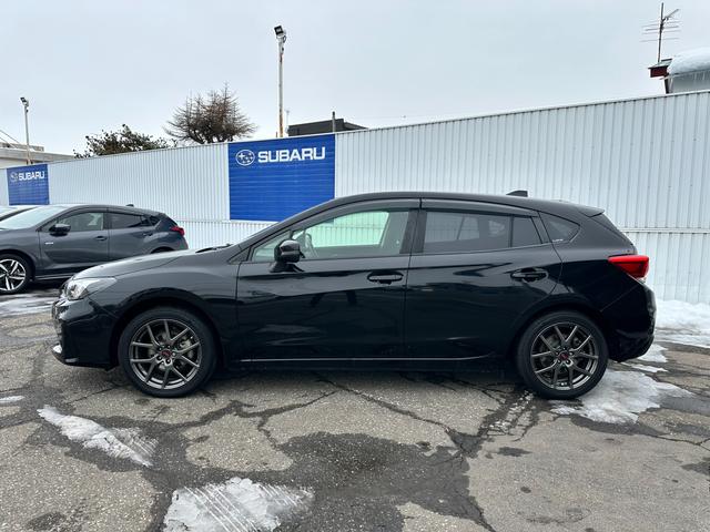 インプレッサスポーツ 2.0i-L EyeSight ワンオーナー STiアルミ DIATONE8インチビルトインナビ Bluetooth接続 USBオーディオ接続 リヤビューカメラ ETC STi製17インチアルミホイール ドライブレコーダー(3枚目)