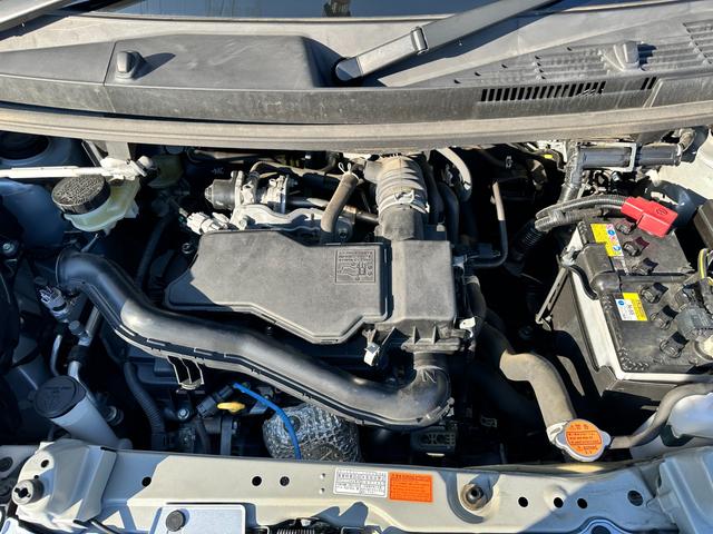 ジャスティ ベースグレード　ワンオーナー　純正７インチナビ　Ｂｌｕｅｔｏｏｔｈ接続　マルチビューカメラ　ナビ連動ドライブレコーダー　シートヒーター　パワースライドドア　追従機能付きクルコン（10枚目）