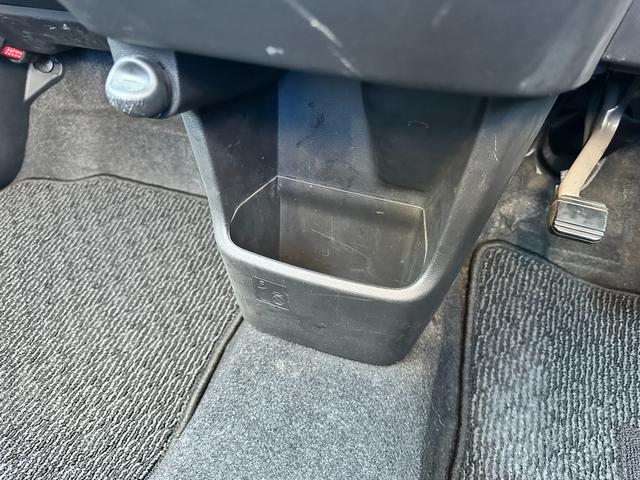 ステラ Ｒ　スマートアシスト　ワンオーナー　ナビ付　純正７インチナビ　Ｂｌｕｅｔｏｏｔｈ接続　ＵＳＢオーディオ接続　リヤビューカメラ　ＥＴＣ　シートヒーター　スマートアシスト（28枚目）