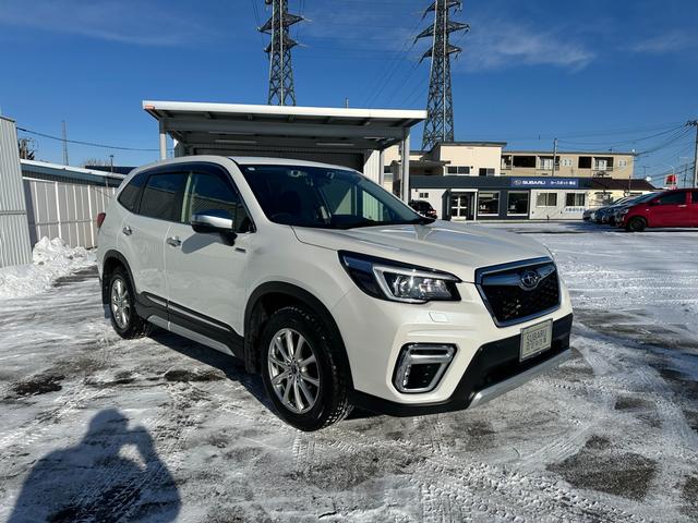 フォレスター Advance EyeSight搭載車 ワンオーナー パナソニック8インチビルトインナビ Bluetooth接続 USB・HDMI端子付 リヤビューカメラ 純正ドライブレコーダー スマートリヤビューミラー(9枚目)