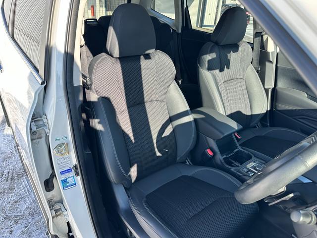 フォレスター Advance EyeSight搭載車 ワンオーナー パナソニック8インチビルトインナビ Bluetooth接続 USB・HDMI端子付 リヤビューカメラ 純正ドライブレコーダー スマートリヤビューミラー(11枚目)