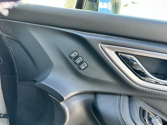 フォレスター Advance EyeSight搭載車 ワンオーナー パナソニック8インチビルトインナビ Bluetooth接続 USB・HDMI端子付 リヤビューカメラ 純正ドライブレコーダー スマートリヤビューミラー(40枚目)