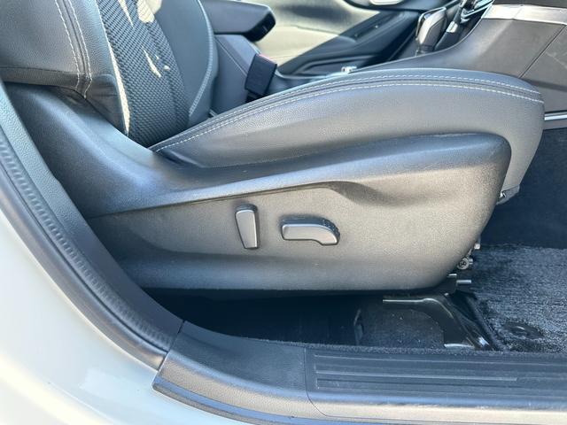 フォレスター Advance EyeSight搭載車 ワンオーナー パナソニック8インチビルトインナビ Bluetooth接続 USB・HDMI端子付 リヤビューカメラ 純正ドライブレコーダー スマートリヤビューミラー(46枚目)