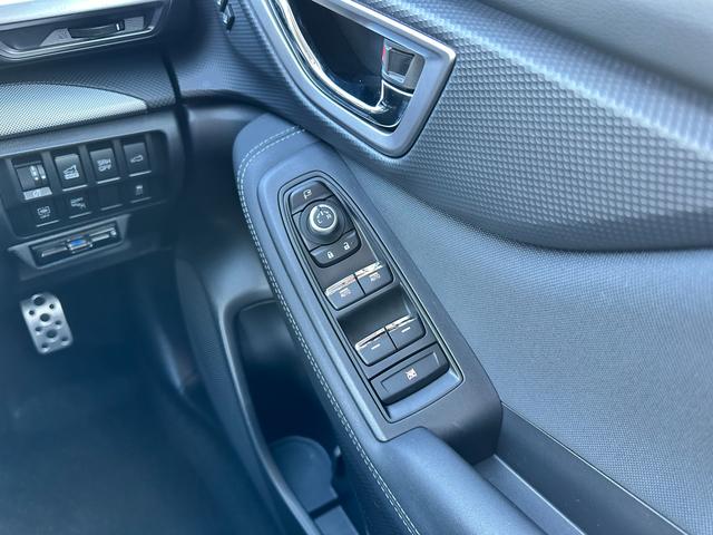 フォレスター Ａｄｖａｎｃｅ　ＥｙｅＳｉｇｈｔ搭載車　パナソニック８インチビルトインナビ　Ｂｌｕｅｔｏｏｔｈ接続　リヤビューカメラ　ＥＴＣ　ルーフレール　パワーリヤゲート（37枚目）