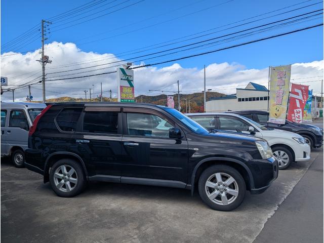 エクストレイル ２０Ｘ　切替４ＷＤ　インテリキー　カプロシート　ＨＩＤライト　フォグランプ　ＥＴＣ　ＡＢＳ　ドアバイザー（4枚目）