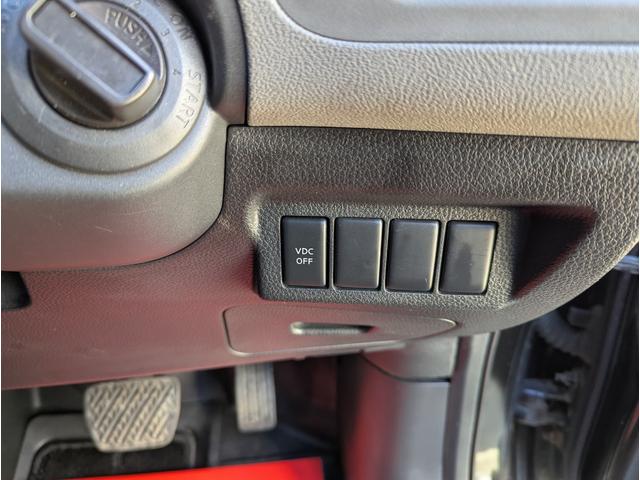 エクストレイル ２０Ｘ　切替４ＷＤ　インテリキー　カプロシート　ＨＩＤライト　フォグランプ　ＥＴＣ　ＡＢＳ　ドアバイザー（16枚目）