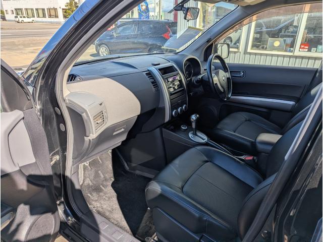 エクストレイル ２０Ｘ　切替４ＷＤ　インテリキー　カプロシート　ＨＩＤライト　フォグランプ　ＥＴＣ　ＡＢＳ　ドアバイザー（18枚目）