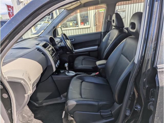 エクストレイル ２０Ｘ　切替４ＷＤ　インテリキー　カプロシート　ＨＩＤライト　フォグランプ　ＥＴＣ　ＡＢＳ　ドアバイザー（19枚目）