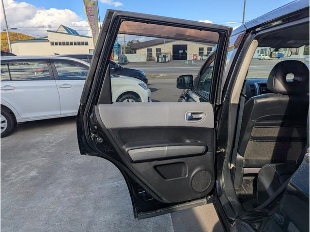 エクストレイル ２０Ｘ　切替４ＷＤ　インテリキー　カプロシート　ＨＩＤライト　フォグランプ　ＥＴＣ　ＡＢＳ　ドアバイザー（38枚目）