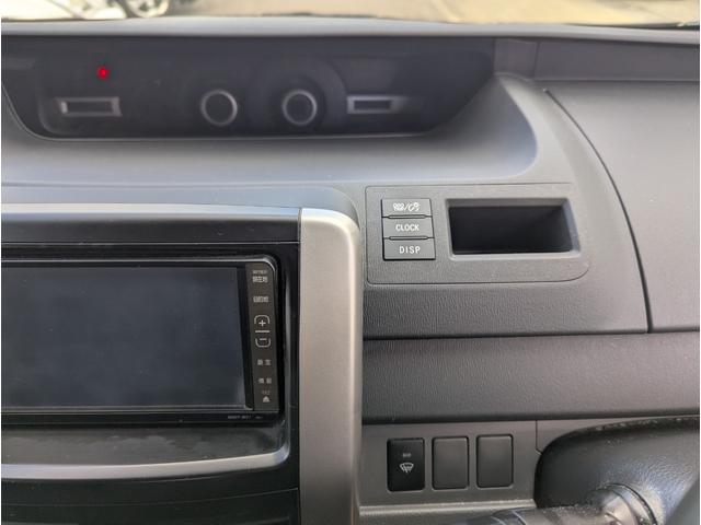 ヴォクシー ZS 4WD 両側パワースライドドア スマートキー プッシュスタート ナビ テレビ バックカメラ フリップタウンモニター リアエアコン HIDライト ミラーウィンカー ETC ワイパーデアイサー ABS(16枚目)