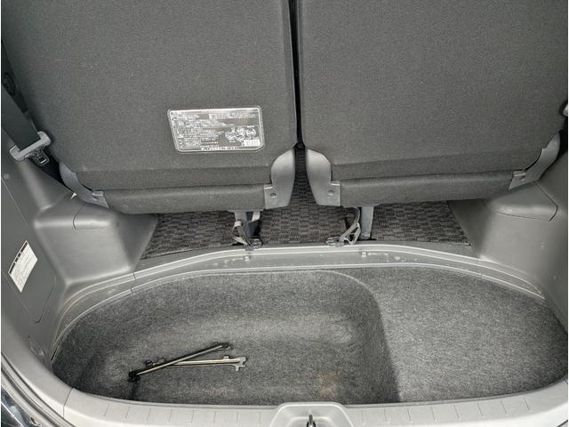 ヴォクシー ZS 4WD 両側パワースライドドア スマートキー プッシュスタート ナビ テレビ バックカメラ フリップタウンモニター リアエアコン HIDライト ミラーウィンカー ETC ワイパーデアイサー ABS(24枚目)