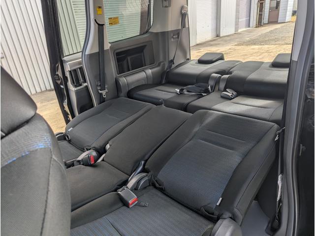 ヴォクシー ZS 4WD 両側パワースライドドア スマートキー プッシュスタート ナビ テレビ バックカメラ フリップタウンモニター リアエアコン HIDライト ミラーウィンカー ETC ワイパーデアイサー ABS(27枚目)