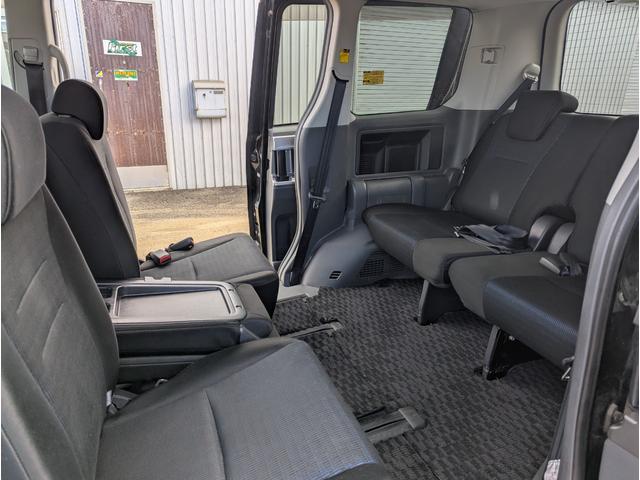 ヴォクシー ZS 4WD 両側パワースライドドア スマートキー プッシュスタート ナビ テレビ バックカメラ フリップタウンモニター リアエアコン HIDライト ミラーウィンカー ETC ワイパーデアイサー ABS(31枚目)