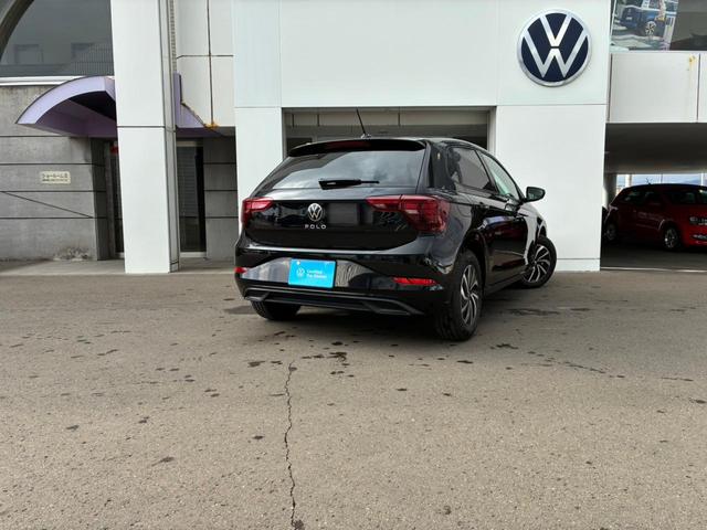 ポロ TSIアクティブ ナビ・テクノロジーパッケージ 元試乗車(7枚目)