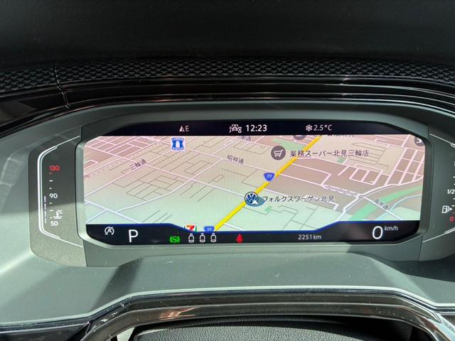 ポロ TSIアクティブ ナビ・テクノロジーパッケージ 元試乗車(16枚目)