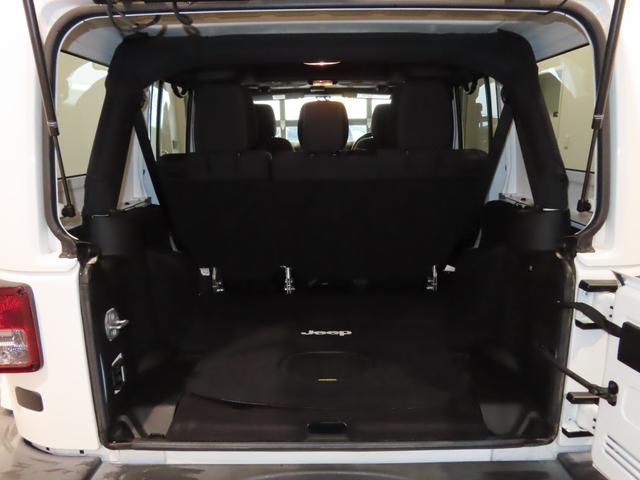 ジープ・ラングラーアンリミテッド （30枚目）