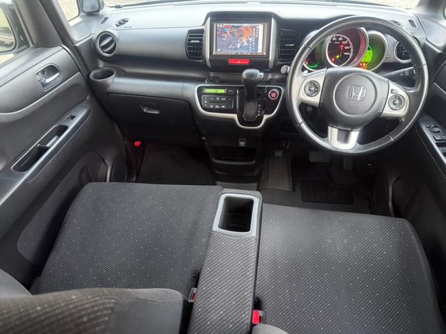 N-BOX G・ターボLパッケージ 4WD 両側電動スライドドア オートクルーズコントロール スマートキー アイドリングストップ 電動格納ミラー ベンチシート CVT 盗難防止システム ABS ESC アルミホイール 衝突安全ボディ(2枚目)