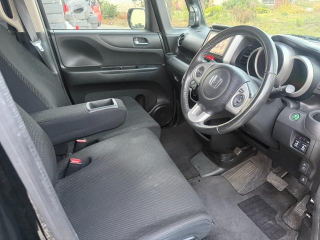 N-BOX G・ターボLパッケージ 4WD 両側電動スライドドア オートクルーズコントロール スマートキー アイドリングストップ 電動格納ミラー ベンチシート CVT 盗難防止システム ABS ESC アルミホイール 衝突安全ボディ(9枚目)