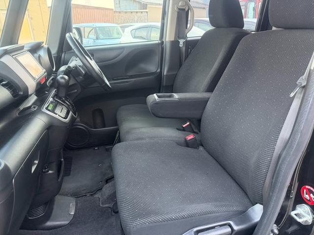 N-BOX G・ターボLパッケージ 4WD 両側電動スライドドア オートクルーズコントロール スマートキー アイドリングストップ 電動格納ミラー ベンチシート CVT 盗難防止システム ABS ESC アルミホイール 衝突安全ボディ(11枚目)