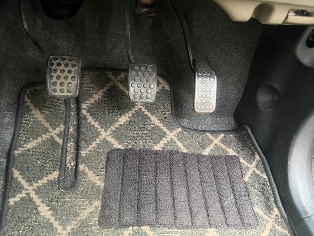 ミラ L 4WD ETC キーレスエントリー MT 盗難防止システム CD MD アルミホイール 衝突安全ボディ エアコン パワーステアリング パワーウィンドウ(9枚目)