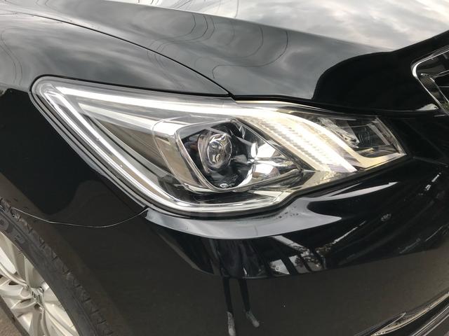 TOYOTA CROWN HYBRID ROYAL SALOON FOUR