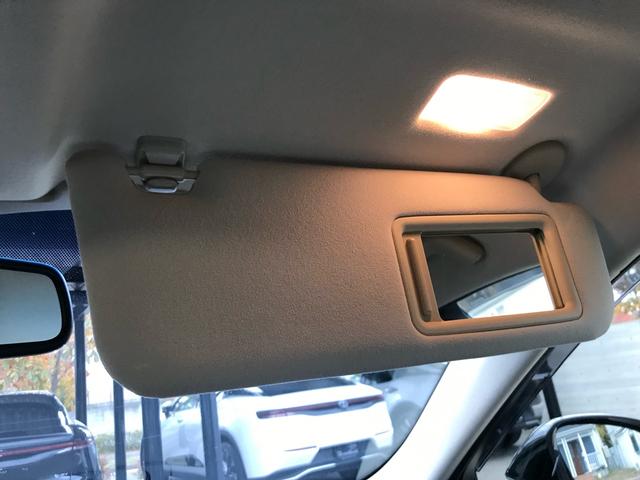 TOYOTA CROWN HYBRID ROYAL SALOON FOUR