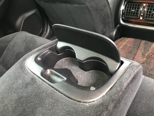 TOYOTA CROWN HYBRID ROYAL SALOON FOUR