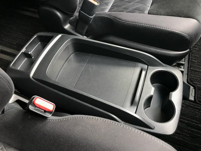 アルファード ２．５Ｓ　寒冷地仕ＷＡＣ　オートハイビーム　フルフラット　盗難防止　ＬＥＤヘッド　横滑防止装置　クルコン　スマートキー　キーレス　４ＷＤ　３列シート　レーンキープアシスト　オートライト　アイドルストップ　ソナー（36枚目）