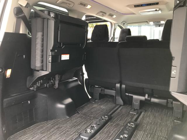 アルファード ２．５Ｓ　寒冷地仕ＷＡＣ　オートハイビーム　フルフラット　盗難防止　ＬＥＤヘッド　横滑防止装置　クルコン　スマートキー　キーレス　４ＷＤ　３列シート　レーンキープアシスト　オートライト　アイドルストップ　ソナー（51枚目）